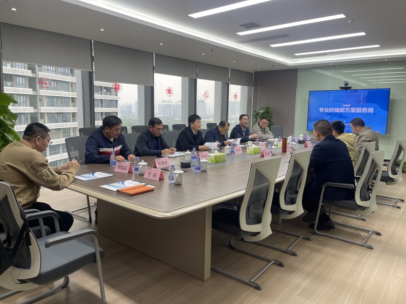 內(nèi)蒙興安盟領導一(yī)行(xíng)考察三晖能(néng)源